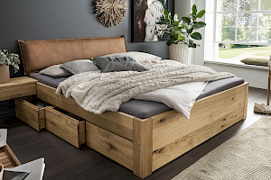 Bett in Wildeiche Z21316-1